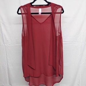 Women’s sheer top. Size 2XL.